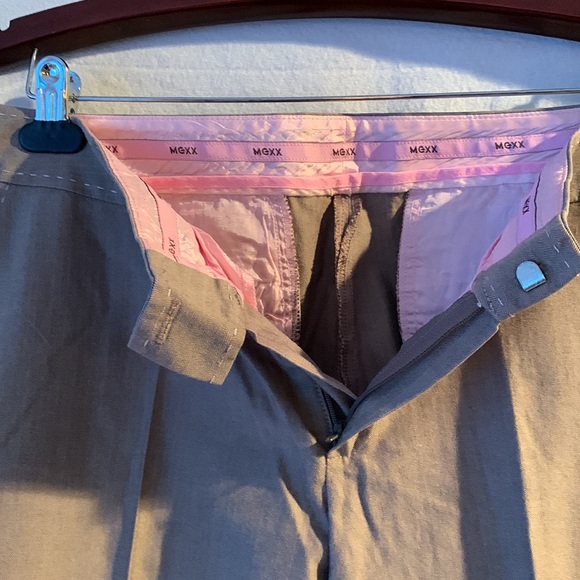 Mexx Two fine herringbone pants. Grey with pink lining. Size 10 - Picture 4 of 10